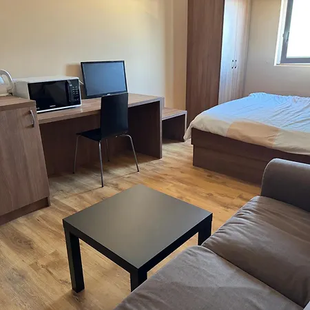 Apartahotel Airport Airport Shuttle And Parking