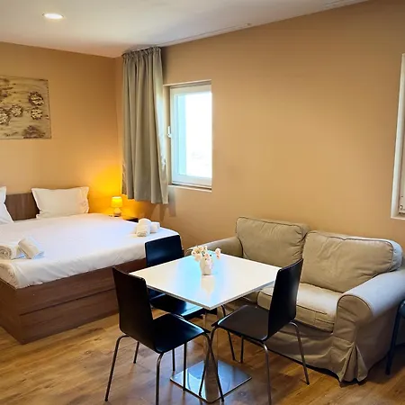 Apartahotel Airport Airport Shuttle And Parking